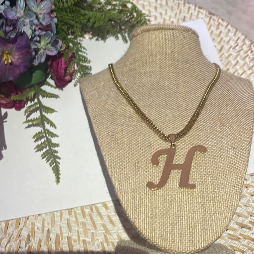 Stainless steel 18" Necklace with Personalized‎ Initial H